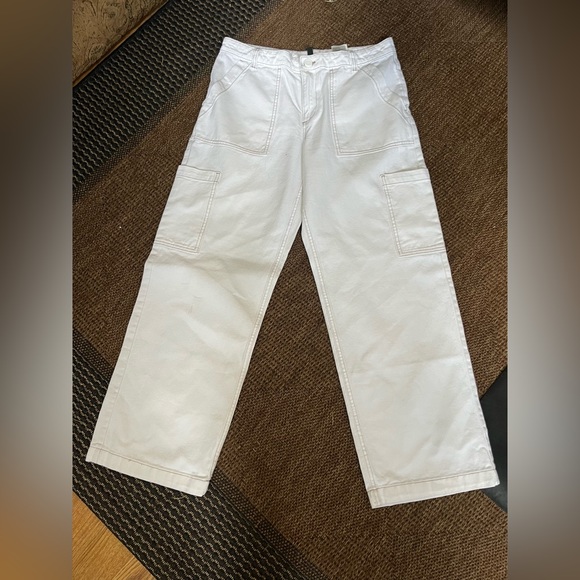 H&M DIVIDED White High Rise Super Wide Leg Utility Cargo Jeans Sz US 10 - Picture 1 of 6